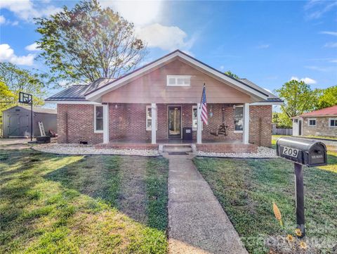 209 Ohio Street Spindale NC 28160