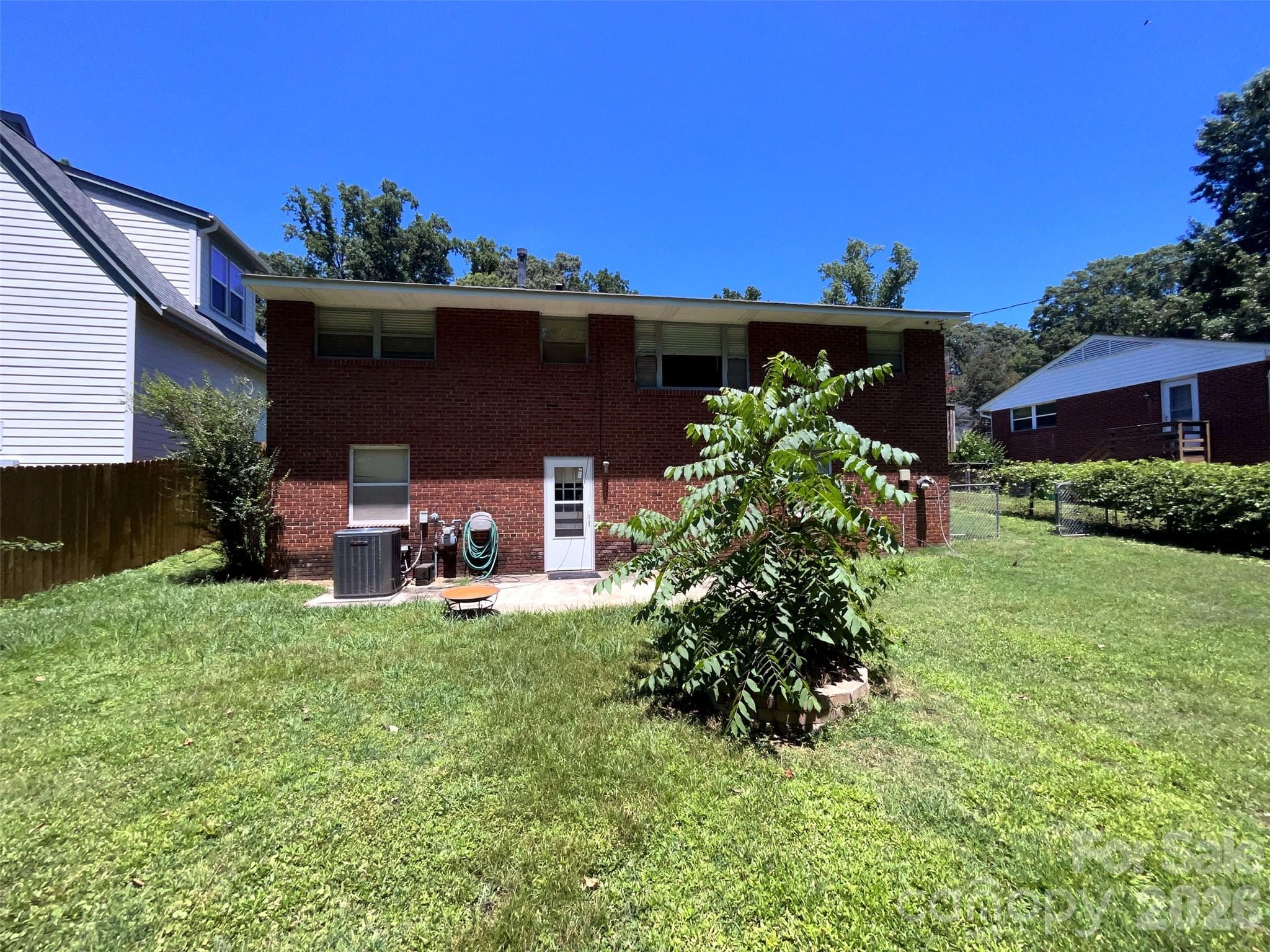 710 Manhasset Road