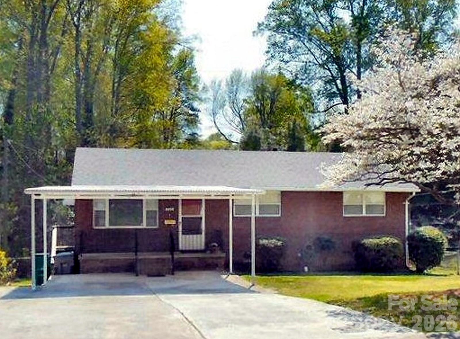 710 Manhasset Road