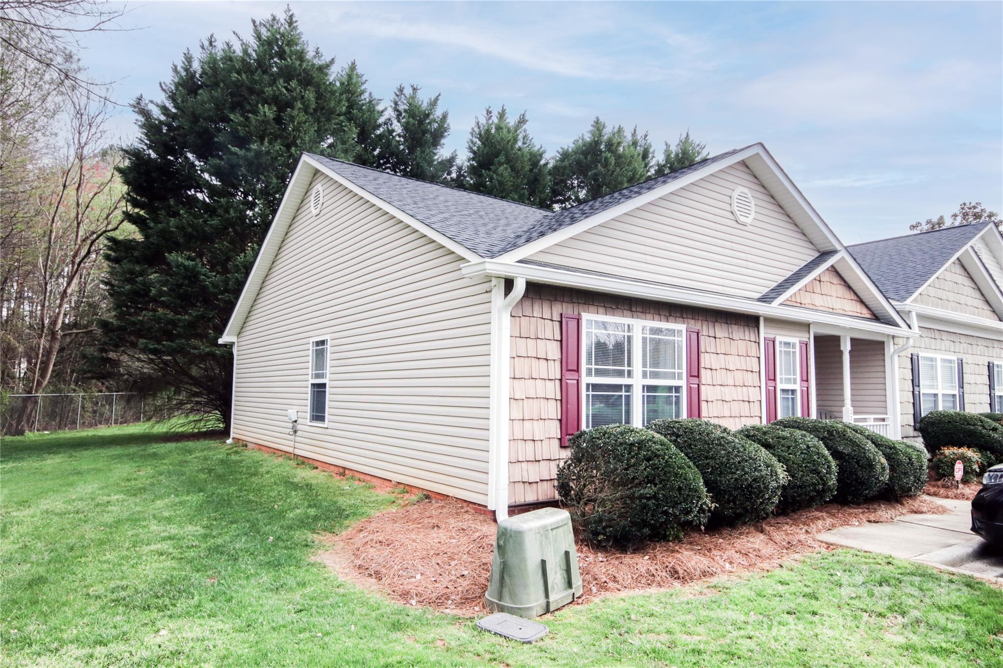 222 Baldwin Court