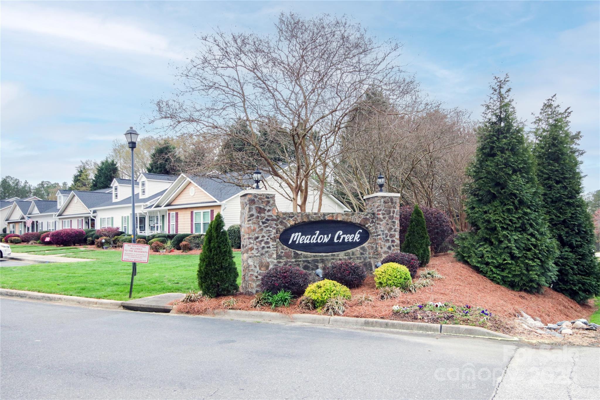222 Baldwin Court