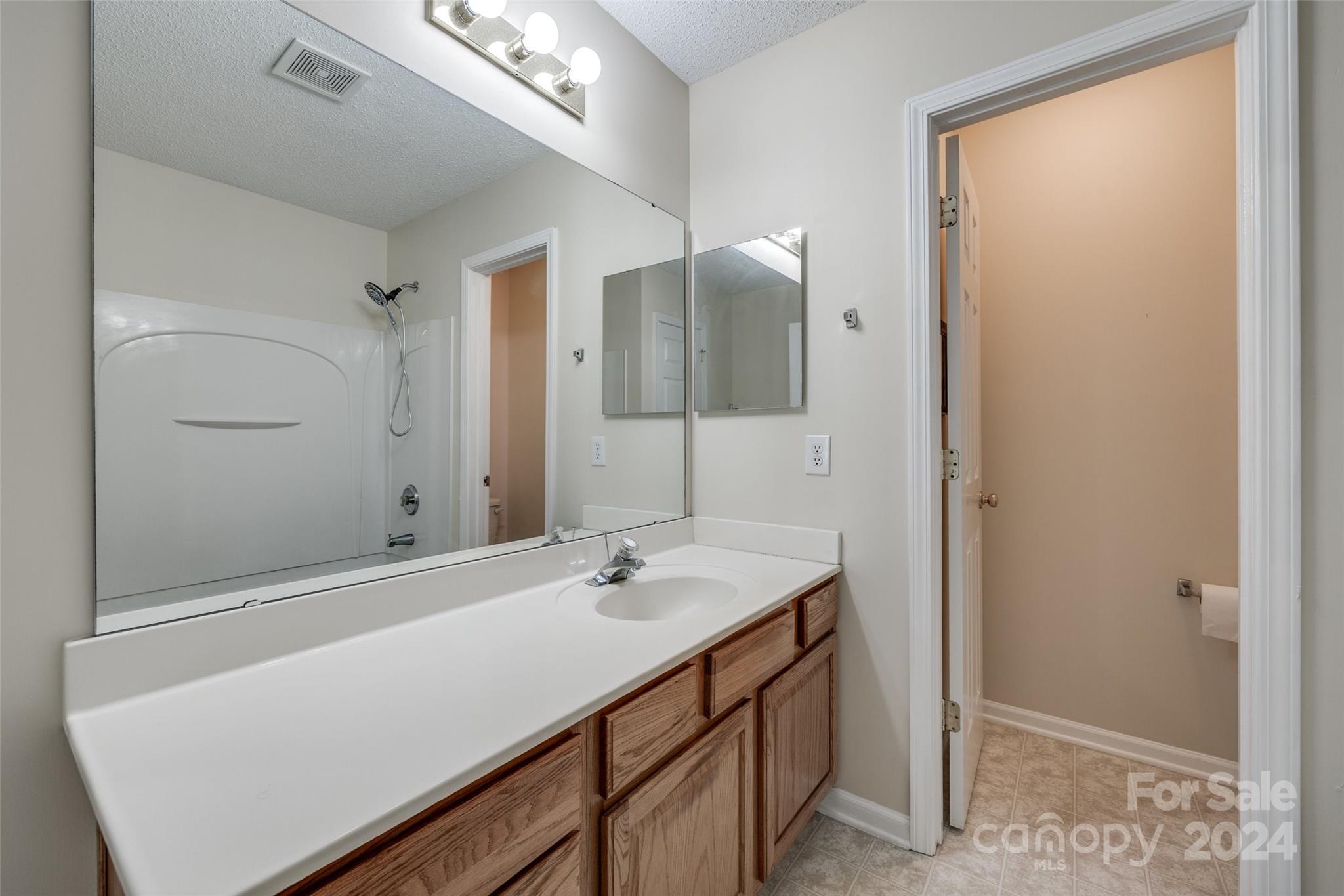 Lexington Commons - Residential