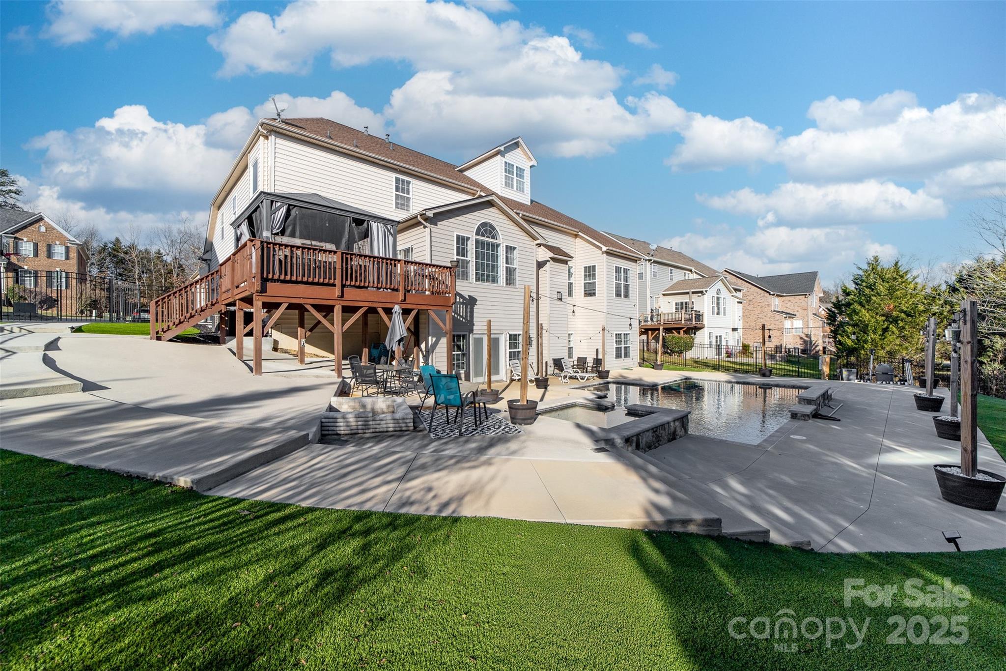 1009 Murandy Lane