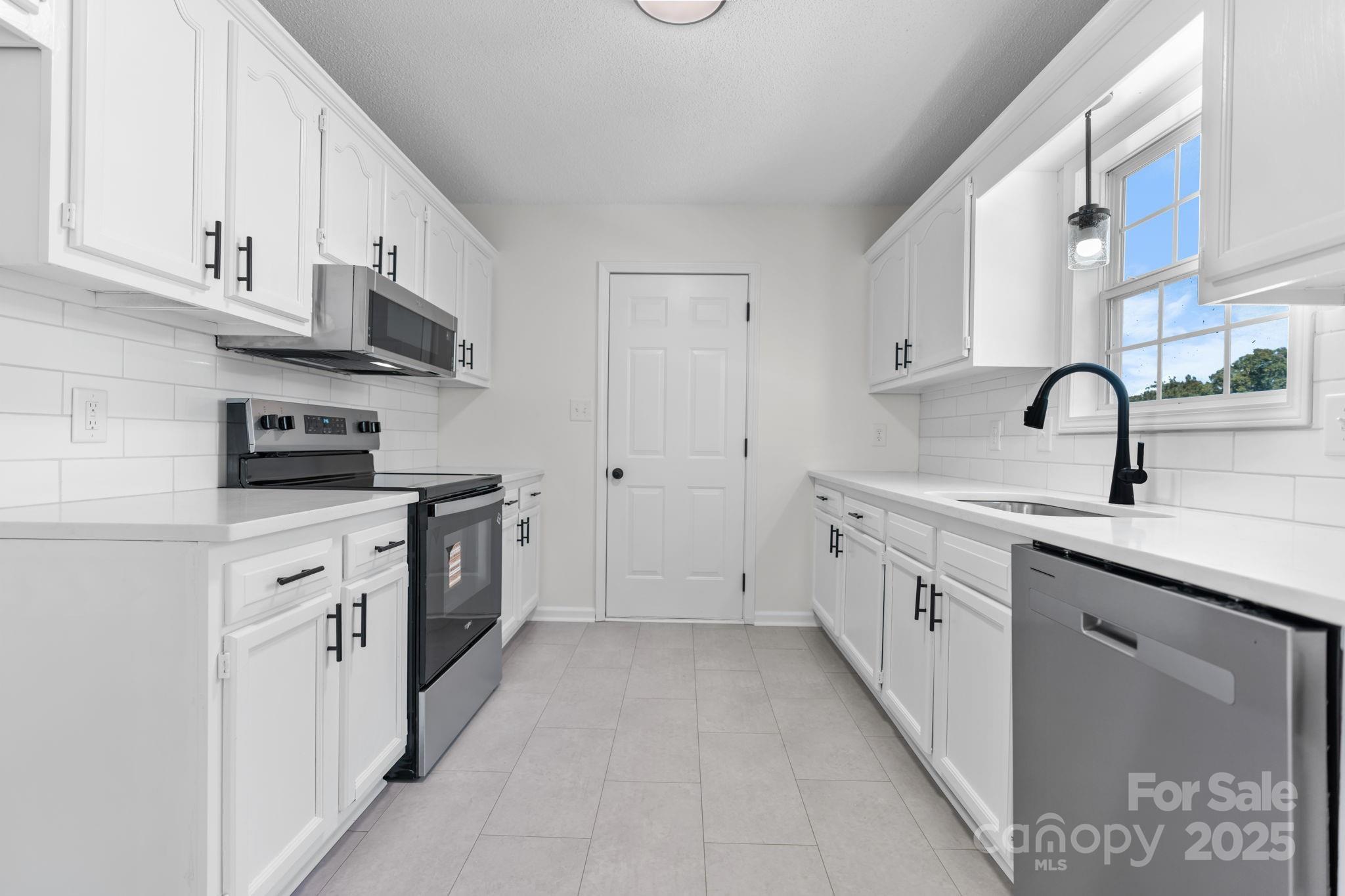 Swinging Bridge - Residential