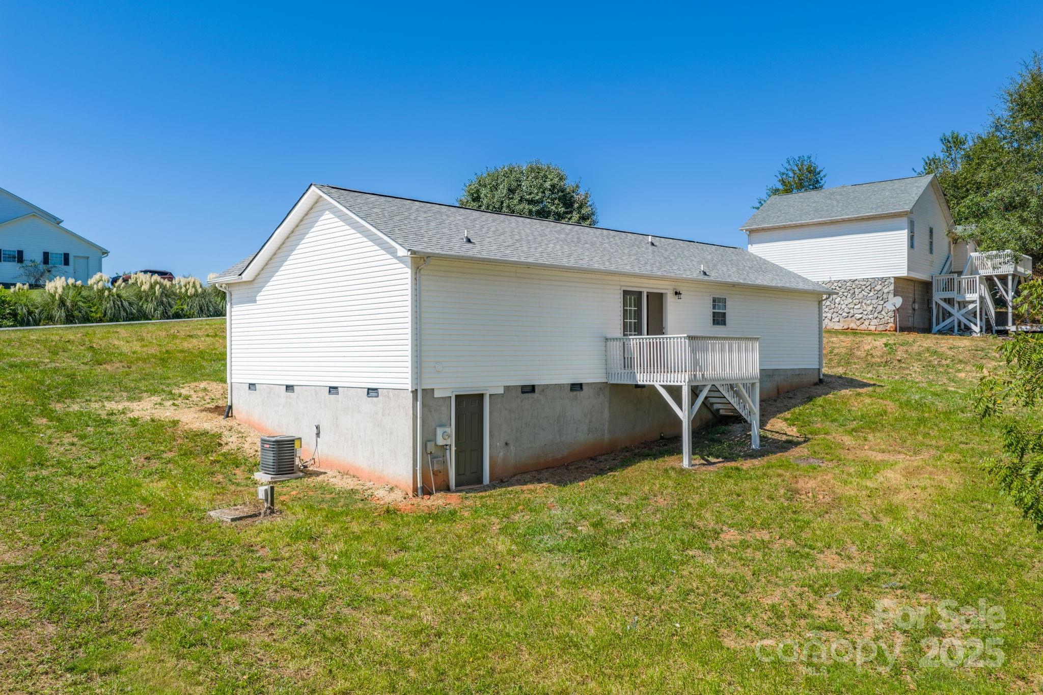 Swinging Bridge - Residential