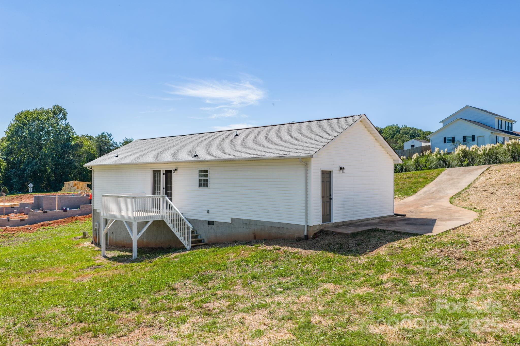 Swinging Bridge - Residential