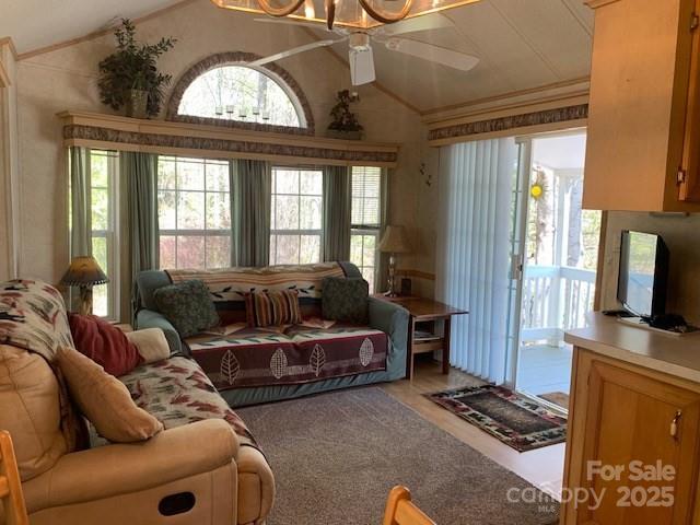 Bryson City, North Carolina 28713, United States, 1 Bedroom Bedrooms, ,1 BathroomBathrooms,Residential,Under Contract,109970