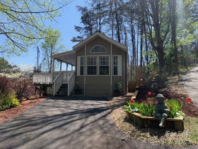 Bryson City, North Carolina 28713, United States, 1 Bedroom Bedrooms, ,1 BathroomBathrooms,Residential,Under Contract,109970