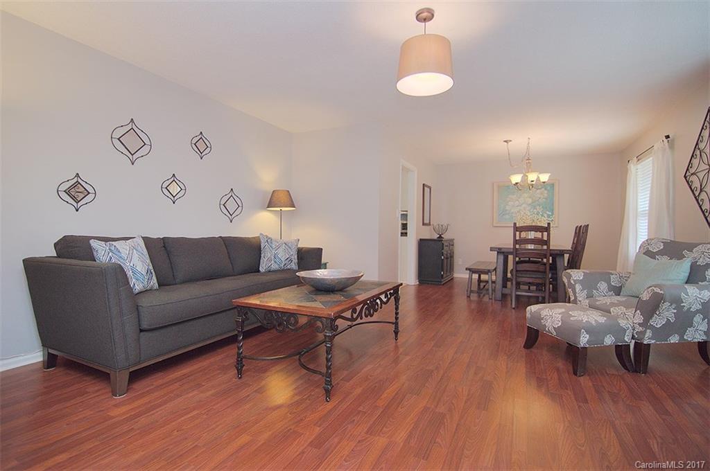 Tega Cay - Residential