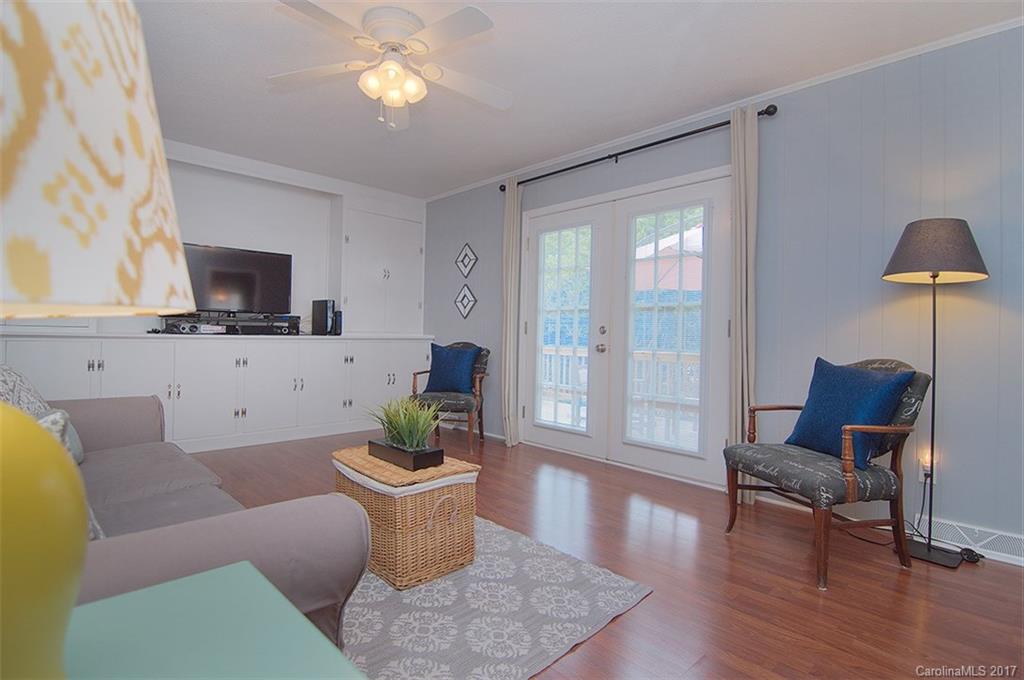 Tega Cay - Residential