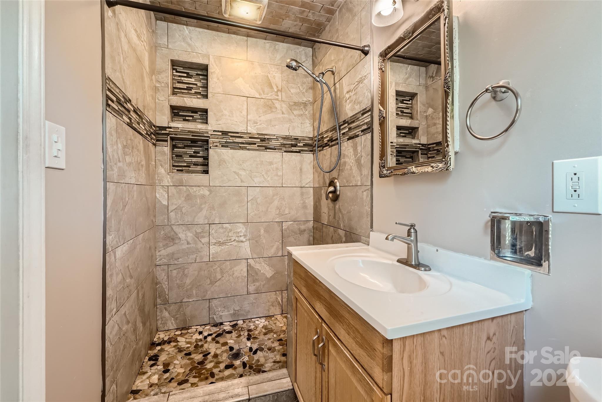 Settlers Landing - Residential