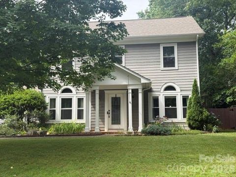 Photo of 13707 Seaton Drive, Charlotte, NC 28227 (MLS # 4398799)