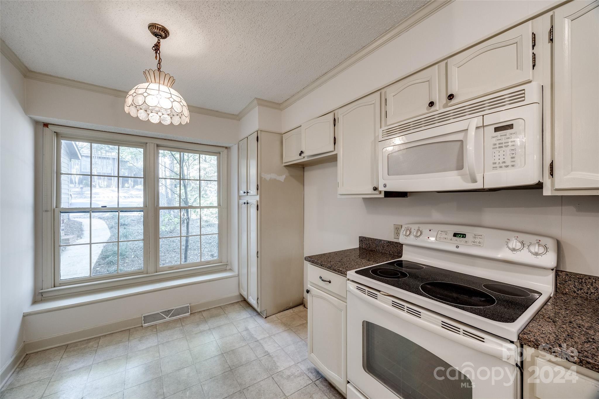 Cross Creek - Residential