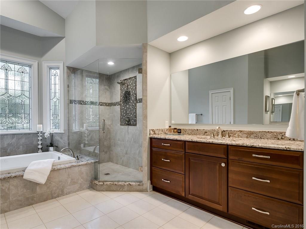 The Peninsula - Residential