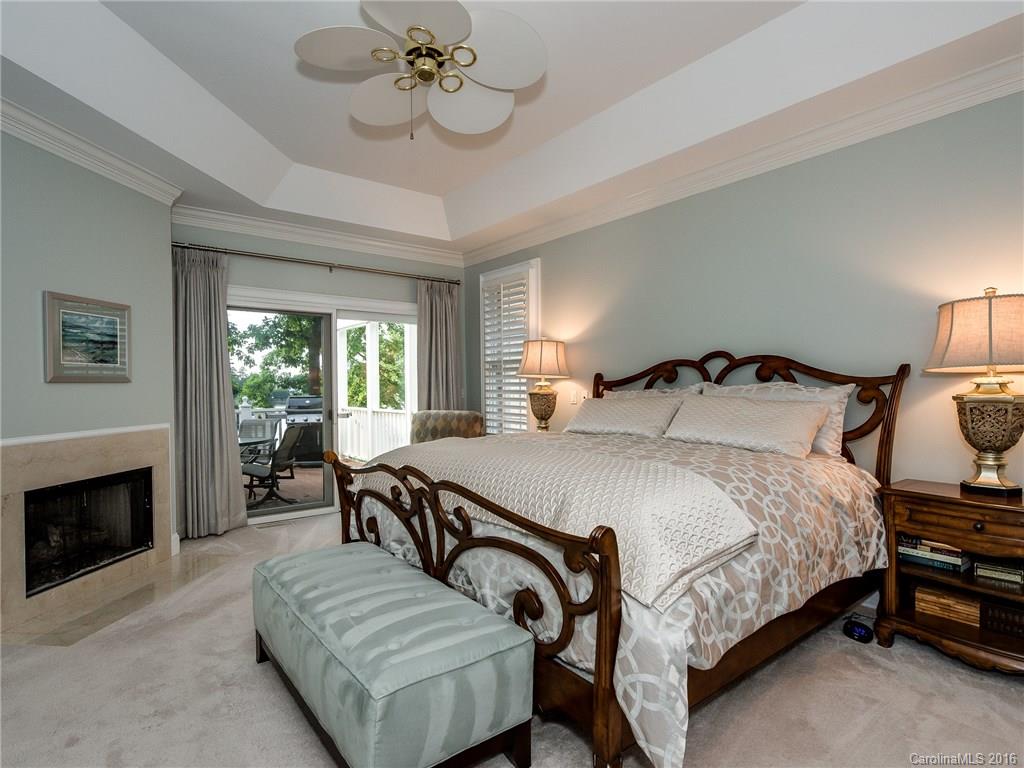 The Peninsula - Residential