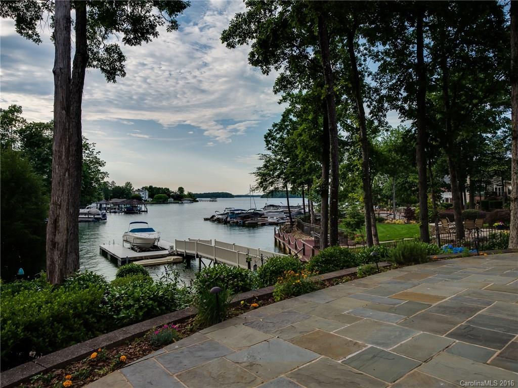 The Peninsula - Residential