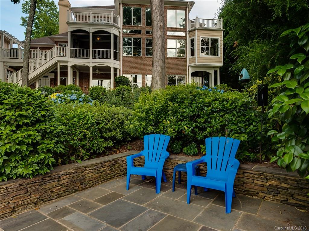 The Peninsula - Residential