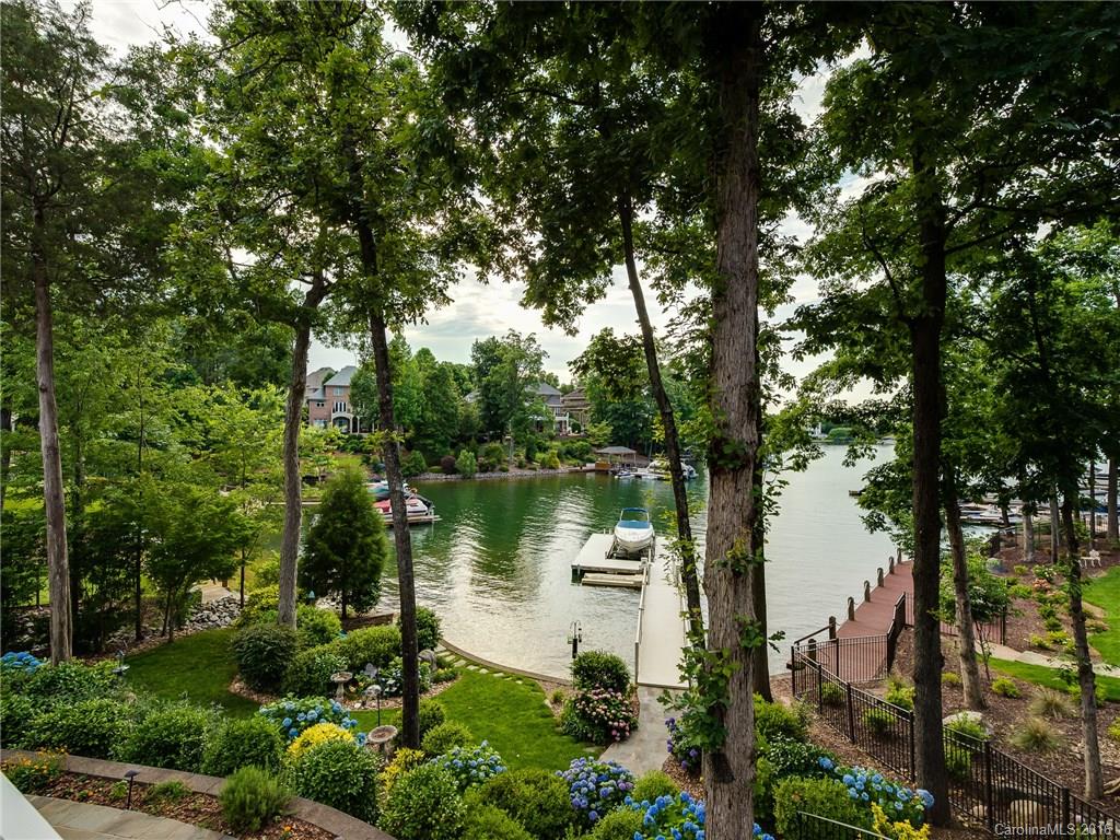 The Peninsula - Residential