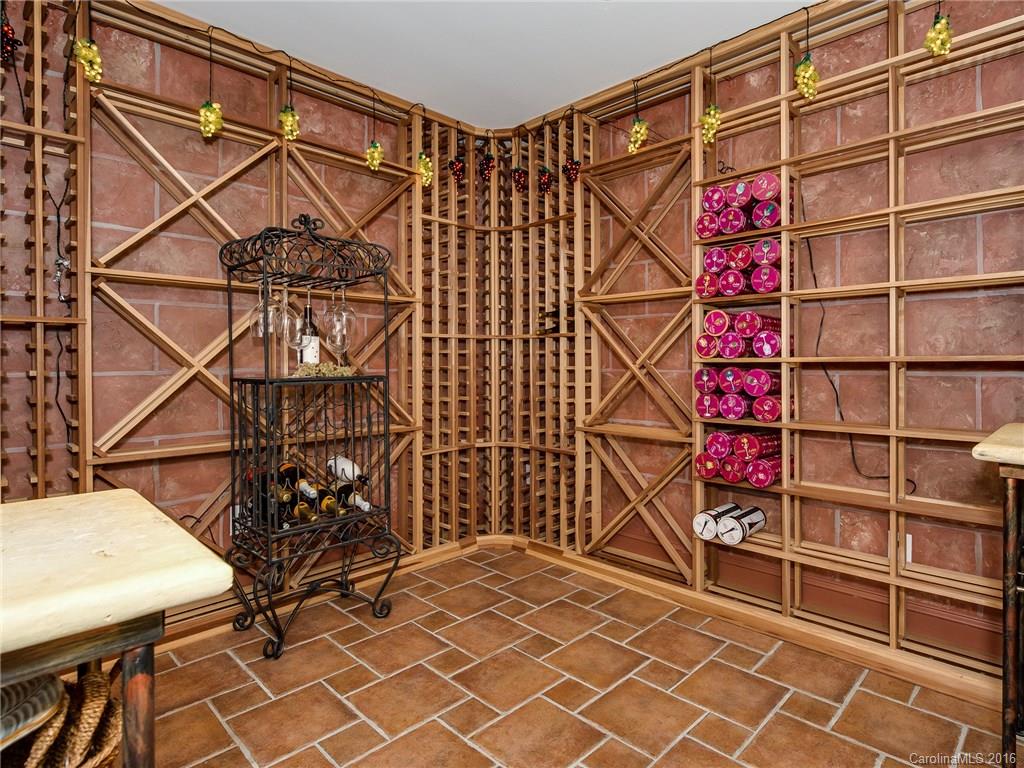 The Peninsula - Residential