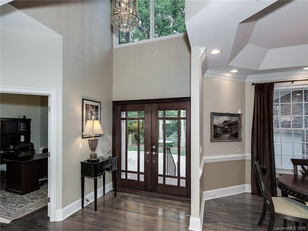 The Peninsula - Residential