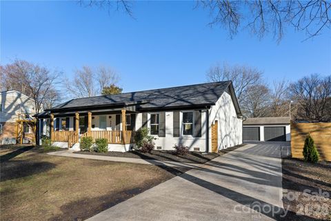 Photo of 6401 Park South Drive, Charlotte, NC 28210 (MLS # 4382626)