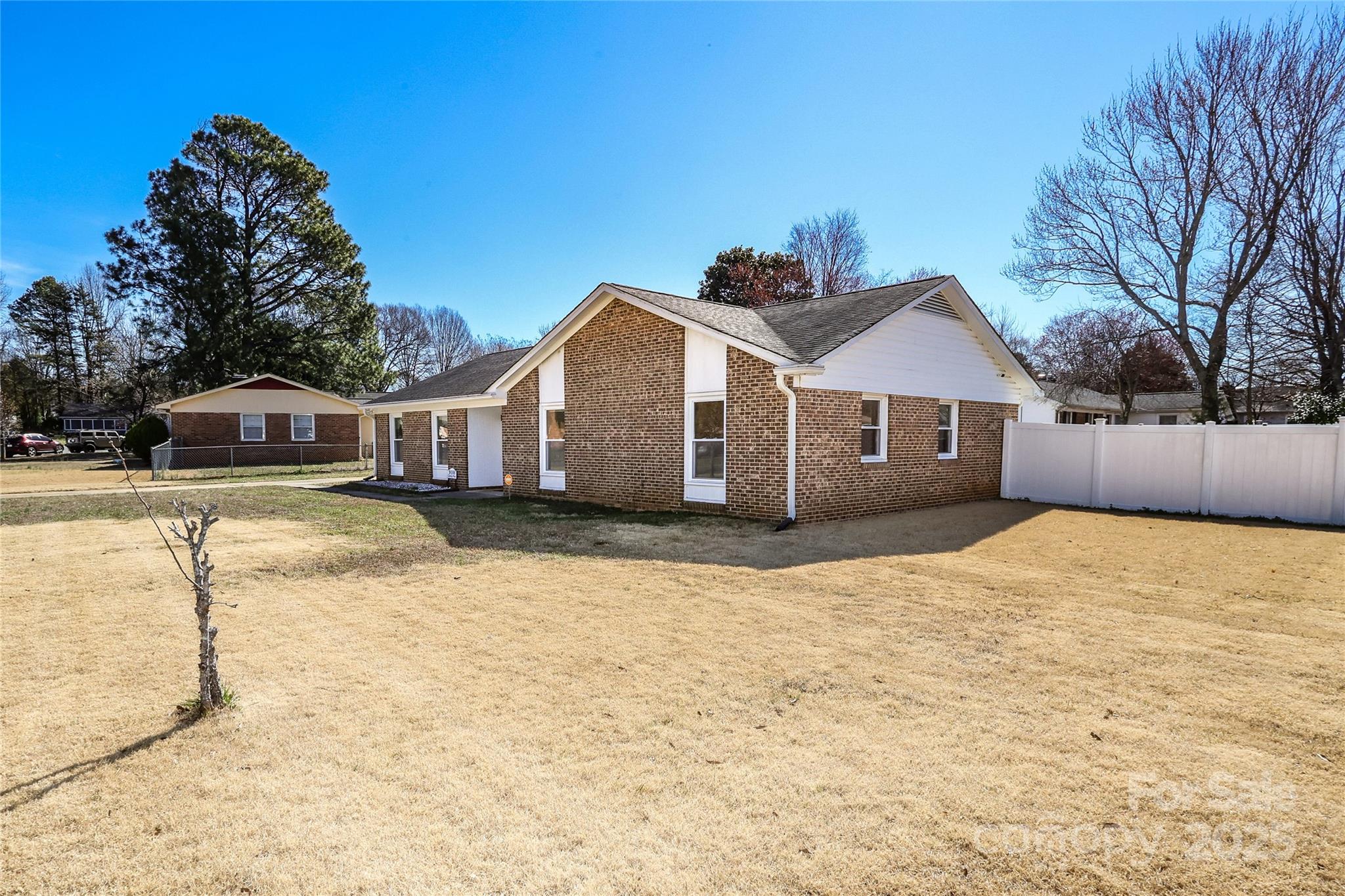 Eastwoods - Residential