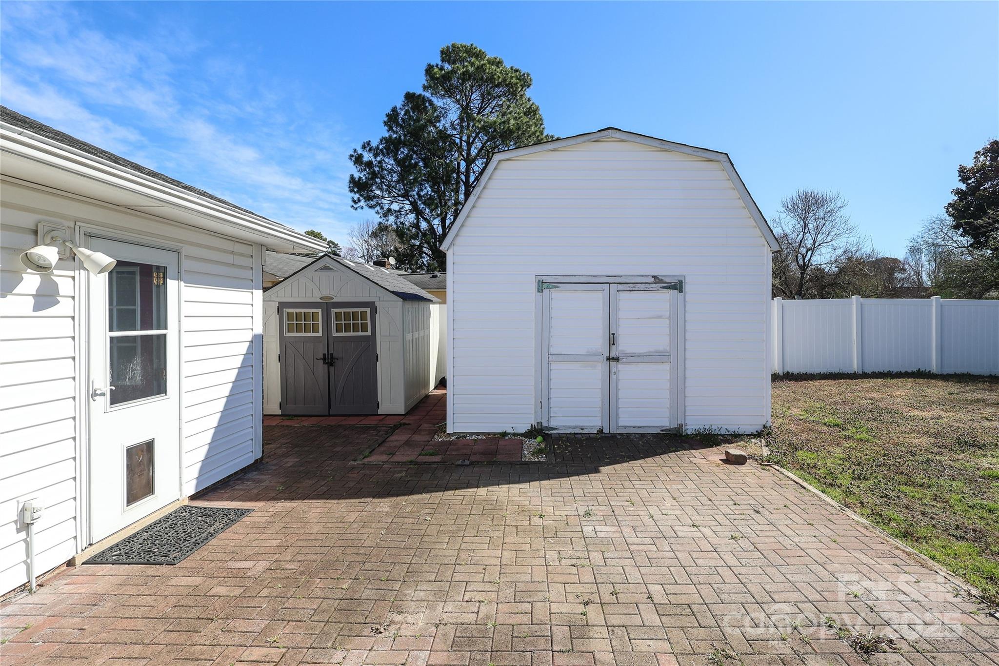 Eastwoods - Residential