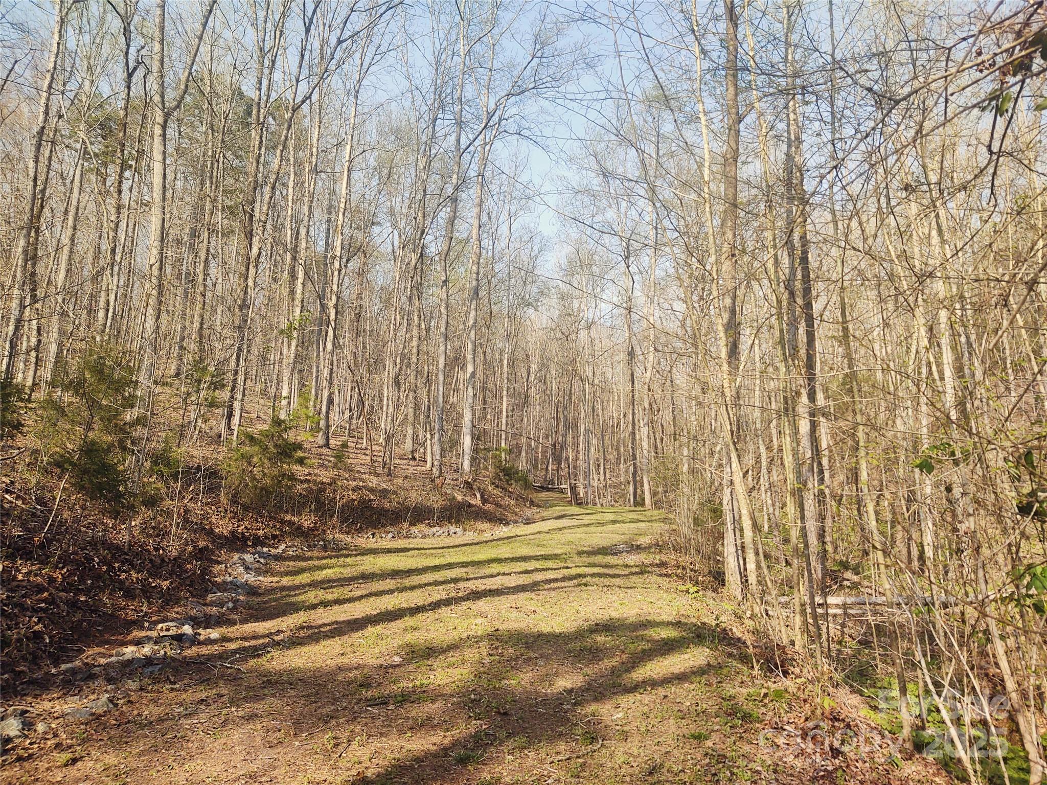 00 RIVER CREST Parkway 1