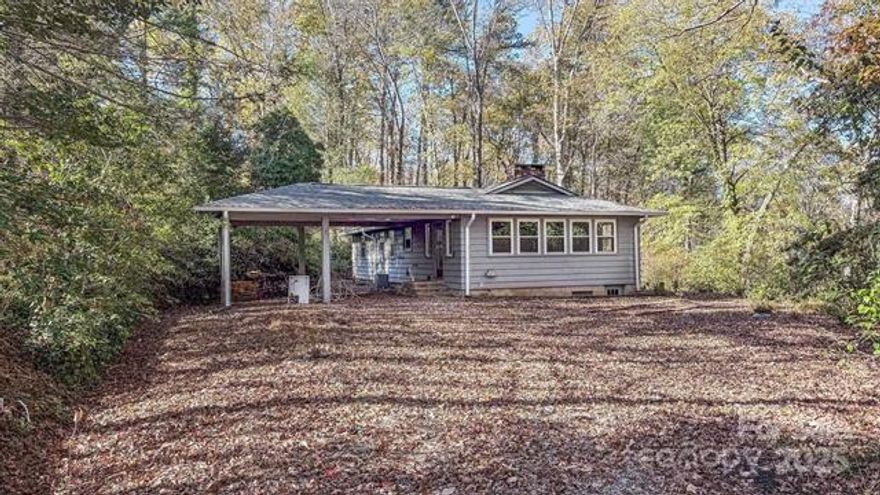 Home with a New Roof In 2023 and Good Bones in need of Major Interior Renovations. Home was probably built in the late 1950s or 1960s, but not certain.