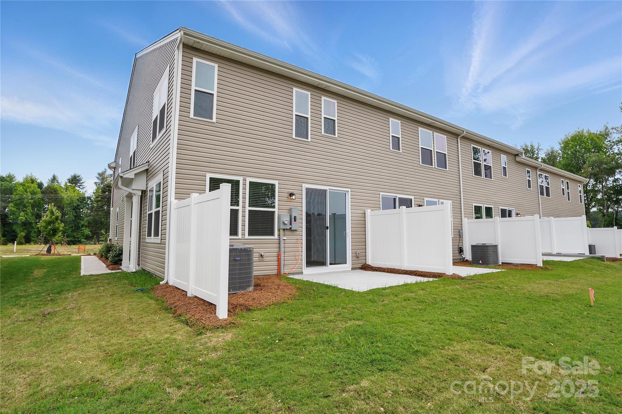 Stonesummit - Residential