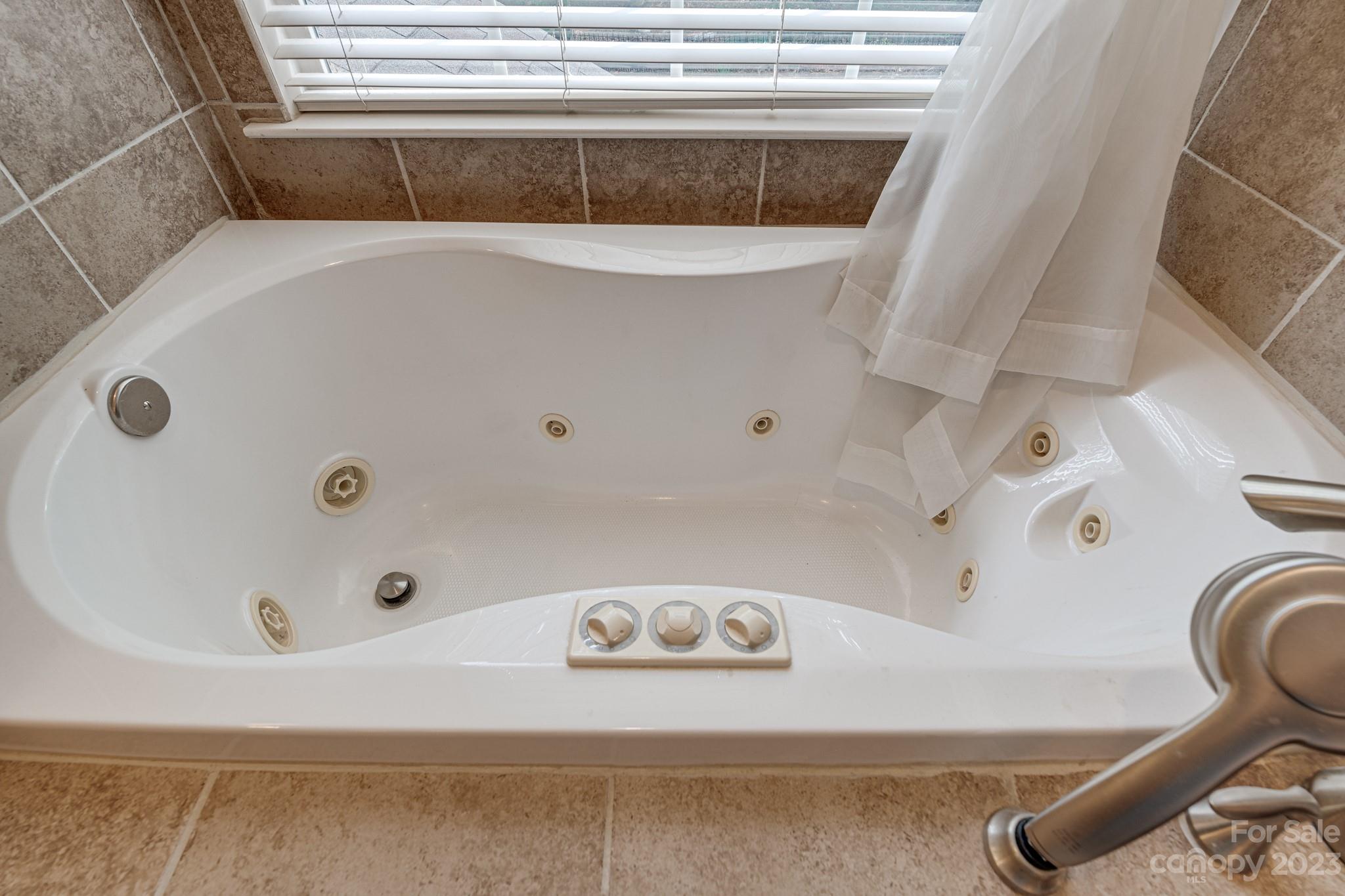 Highland Creek - Residential