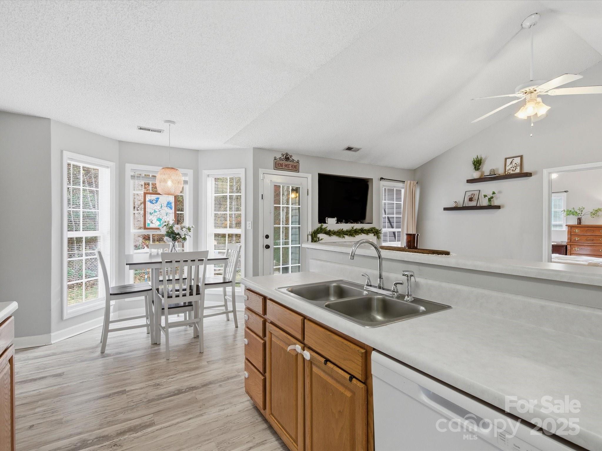 Barkers Ridge - Residential