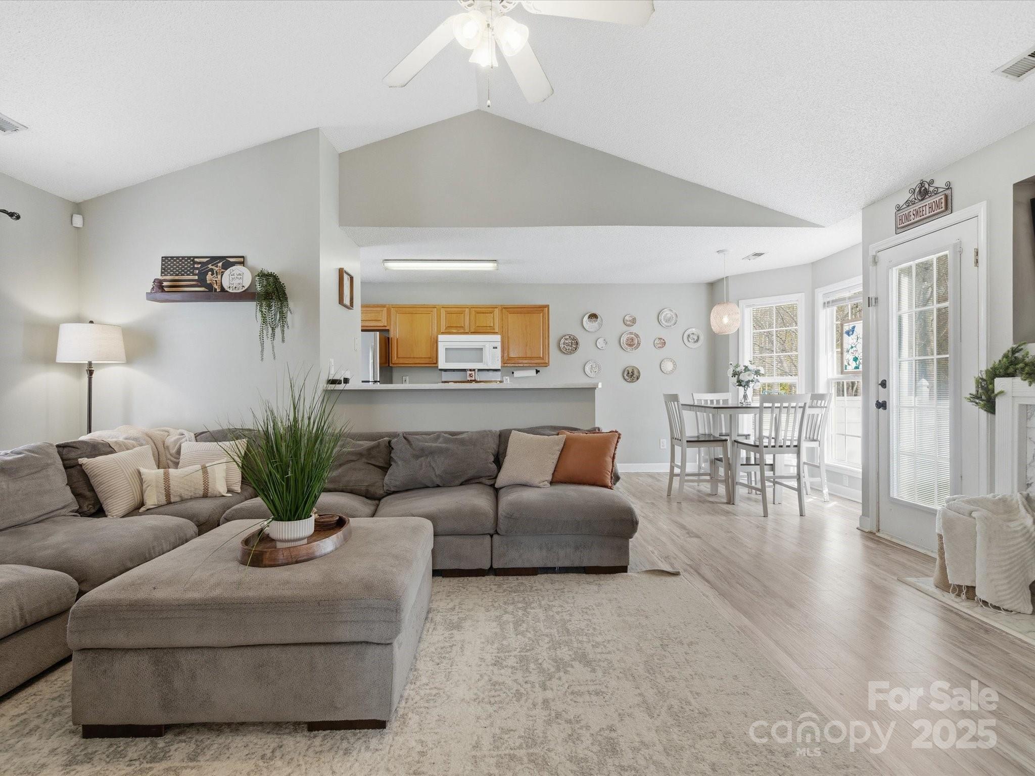 Barkers Ridge - Residential