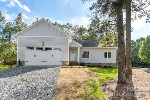 Photo of 185 Shagbark Court, West End, NC 27376 (MLS # 4388224)
