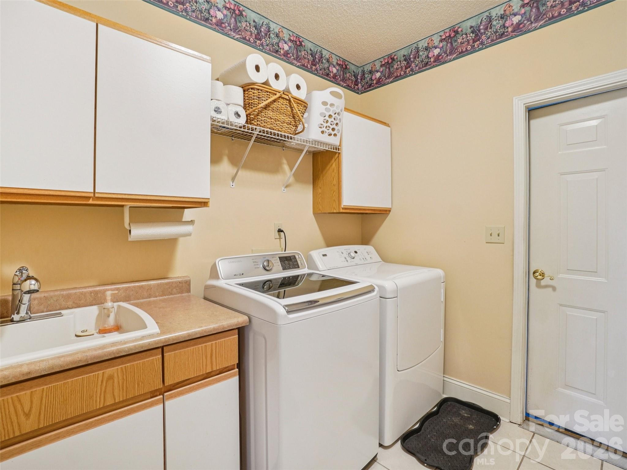 Highland Pointe - Residential