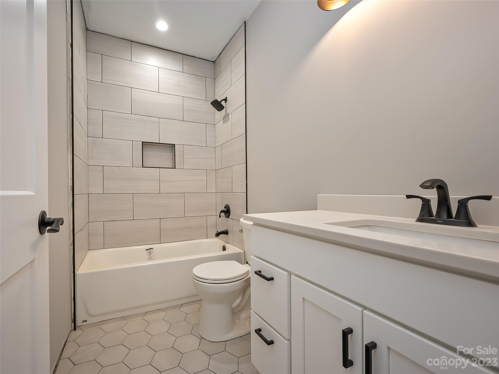 Stoney Crest - Residential