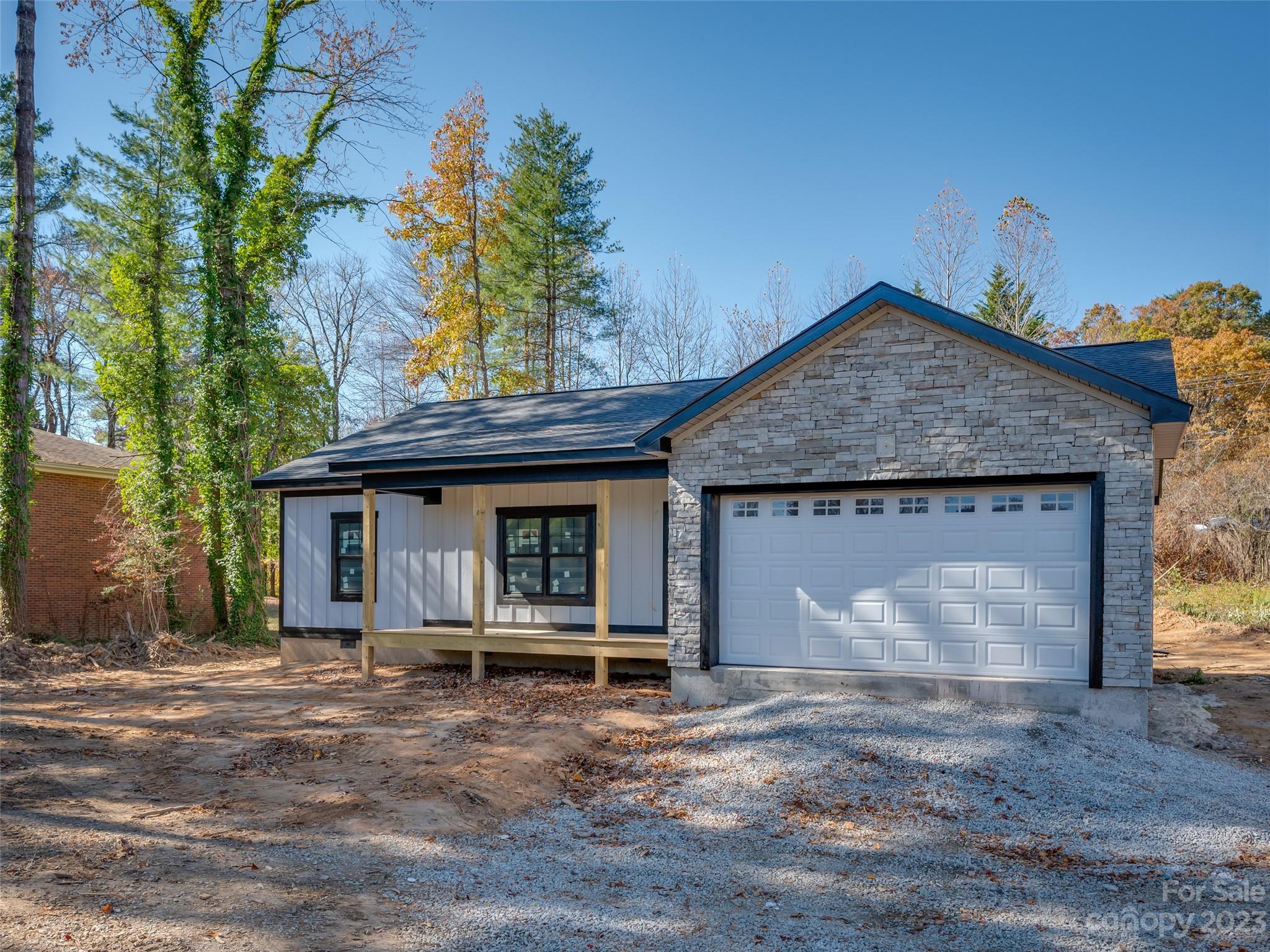 Stoney Crest - Residential