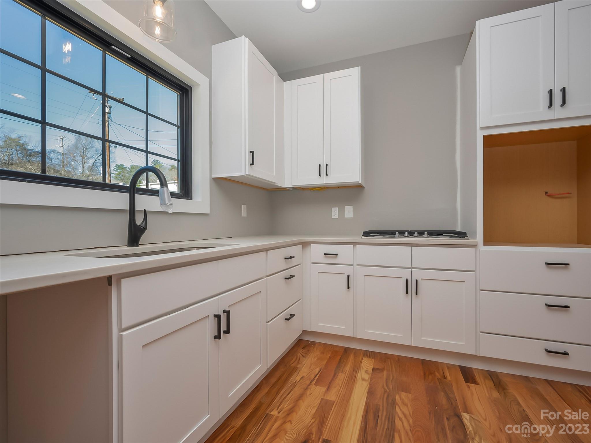 Stoney Crest - Residential