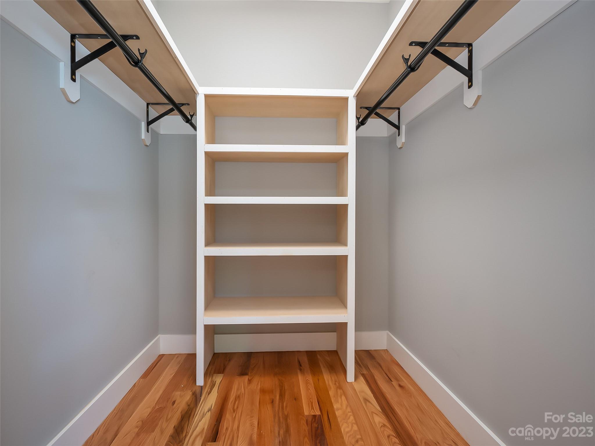 Stoney Crest - Residential