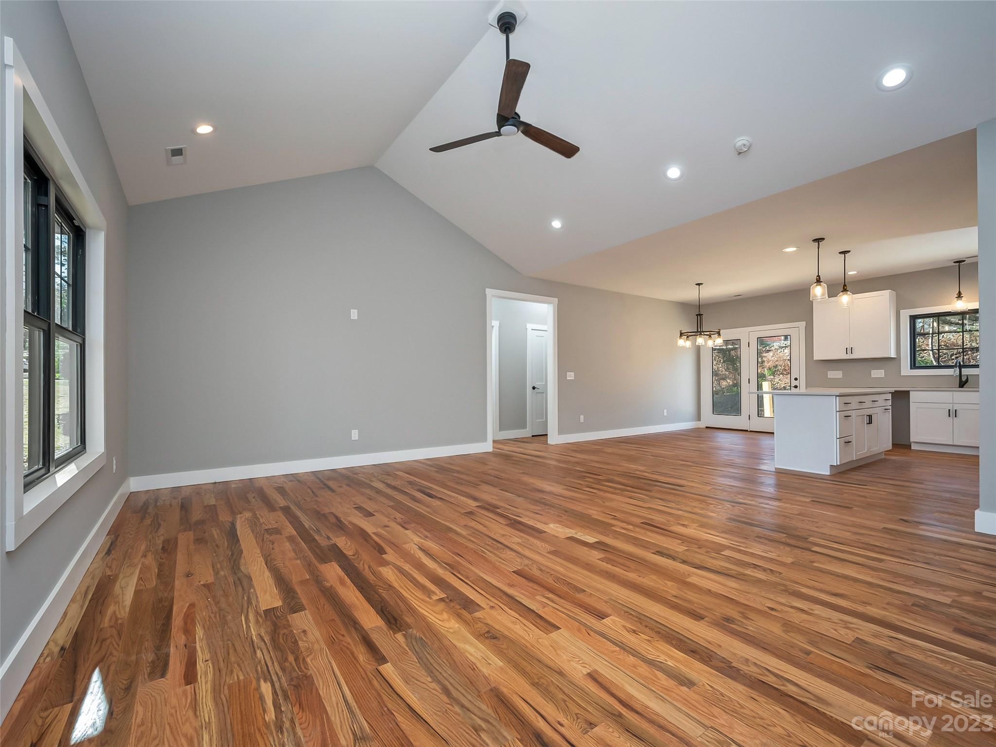 Stoney Crest - Residential