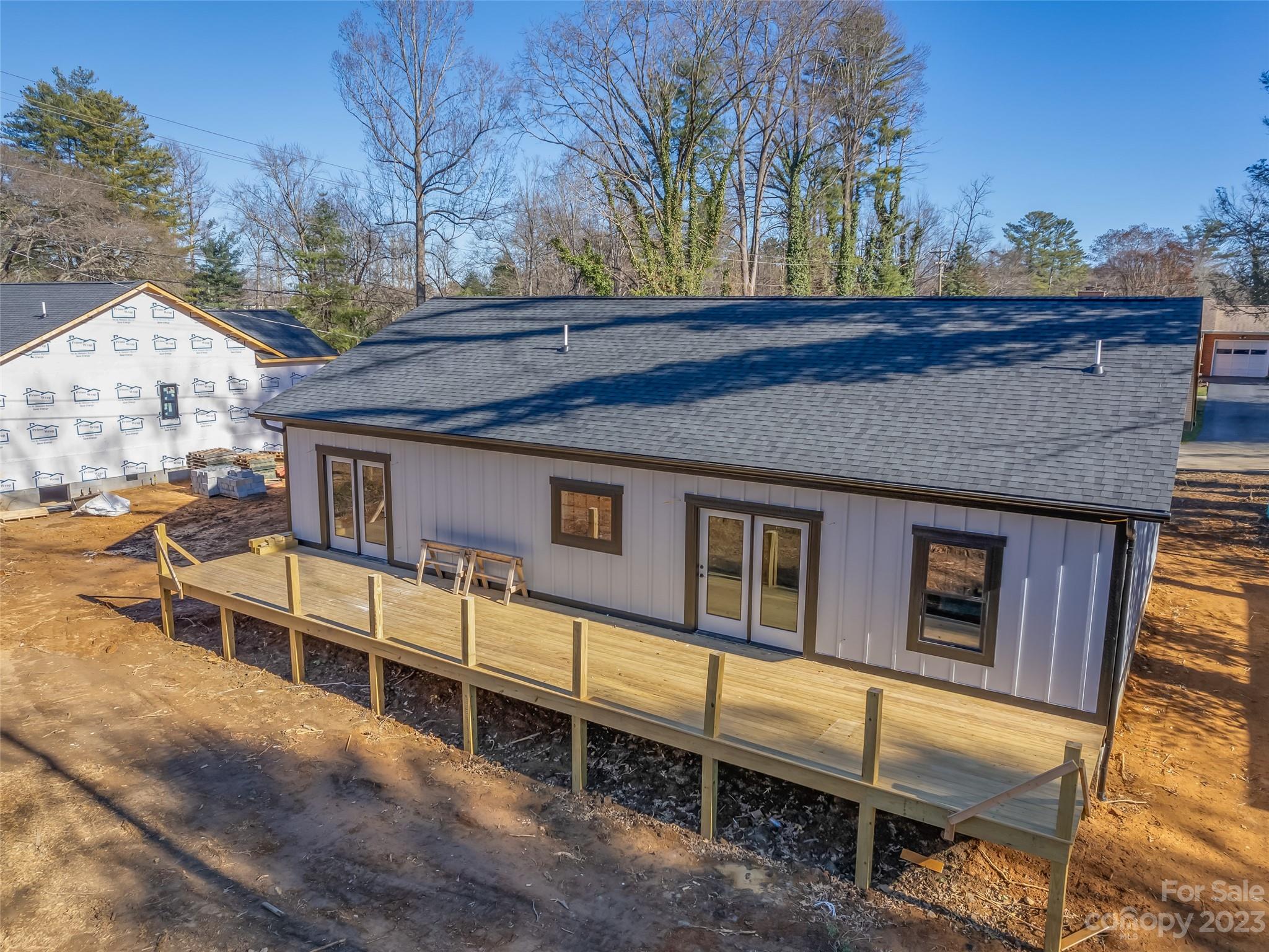 Stoney Crest - Residential