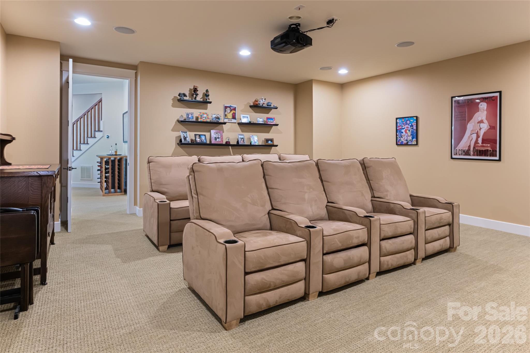 Reynolds Mountain - Residential