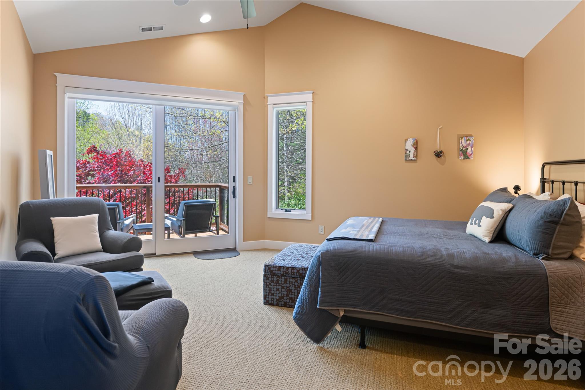 Reynolds Mountain - Residential