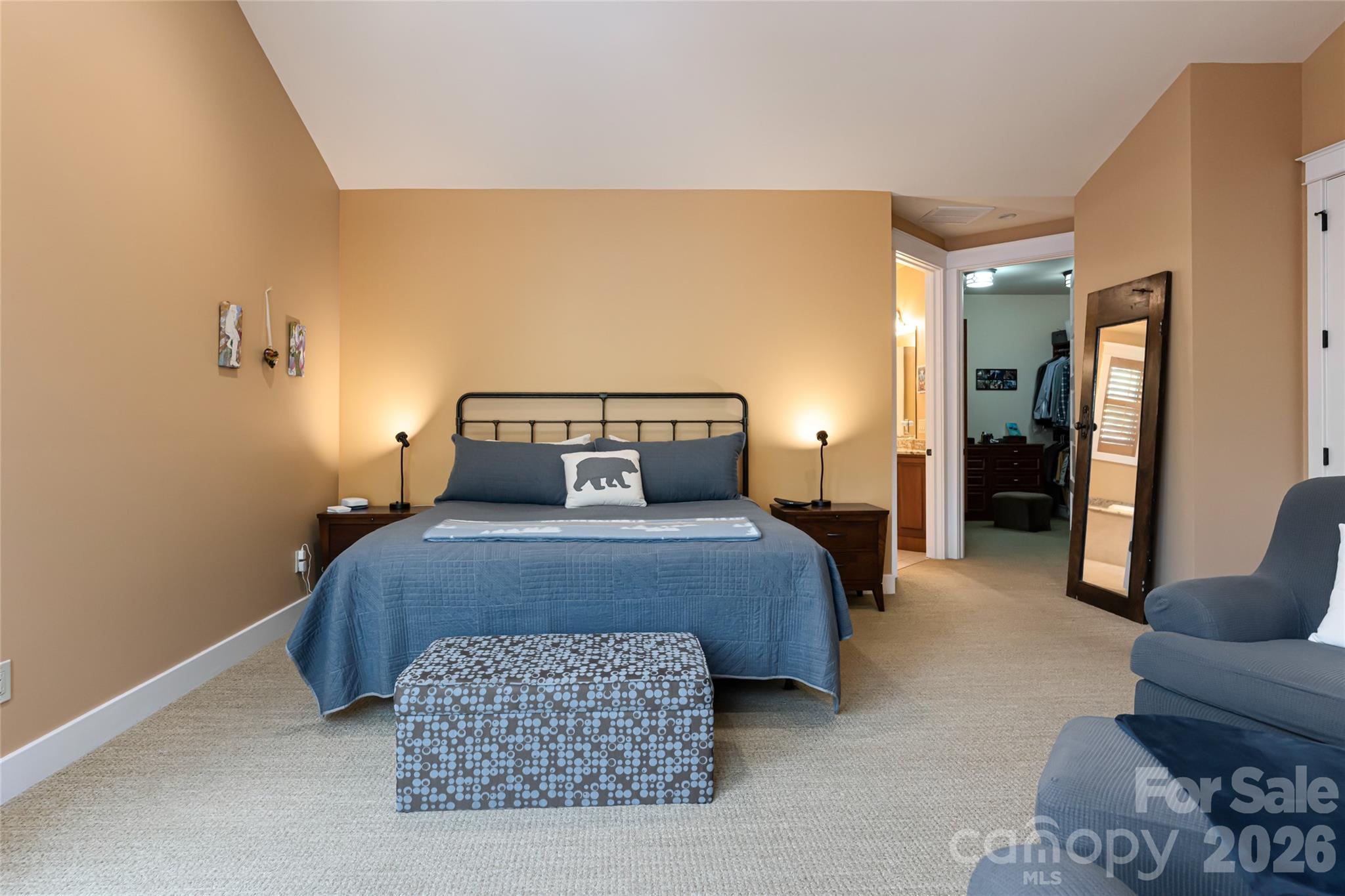 Reynolds Mountain - Residential