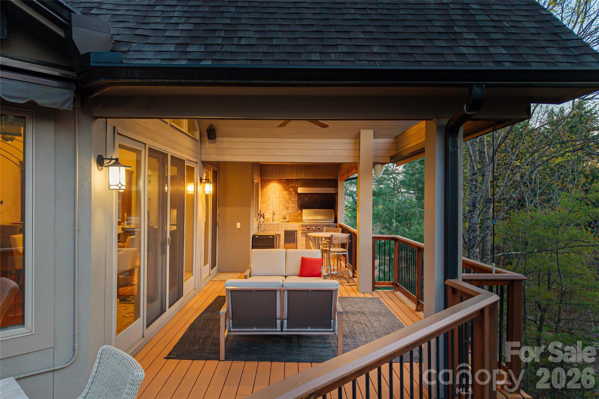 Reynolds Mountain - Residential