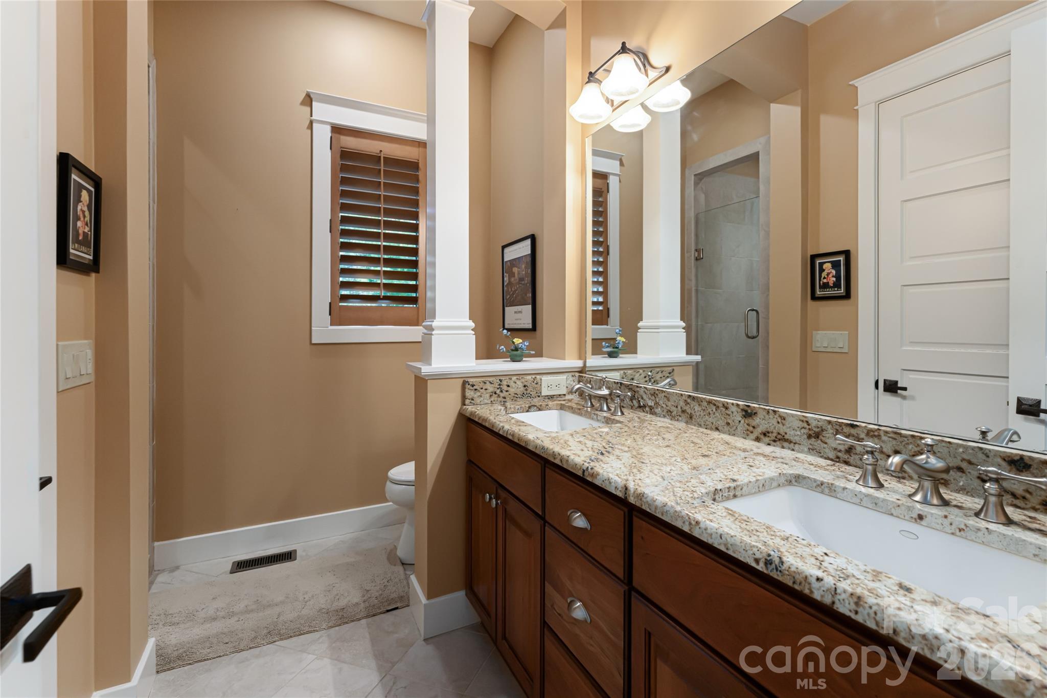 Reynolds Mountain - Residential