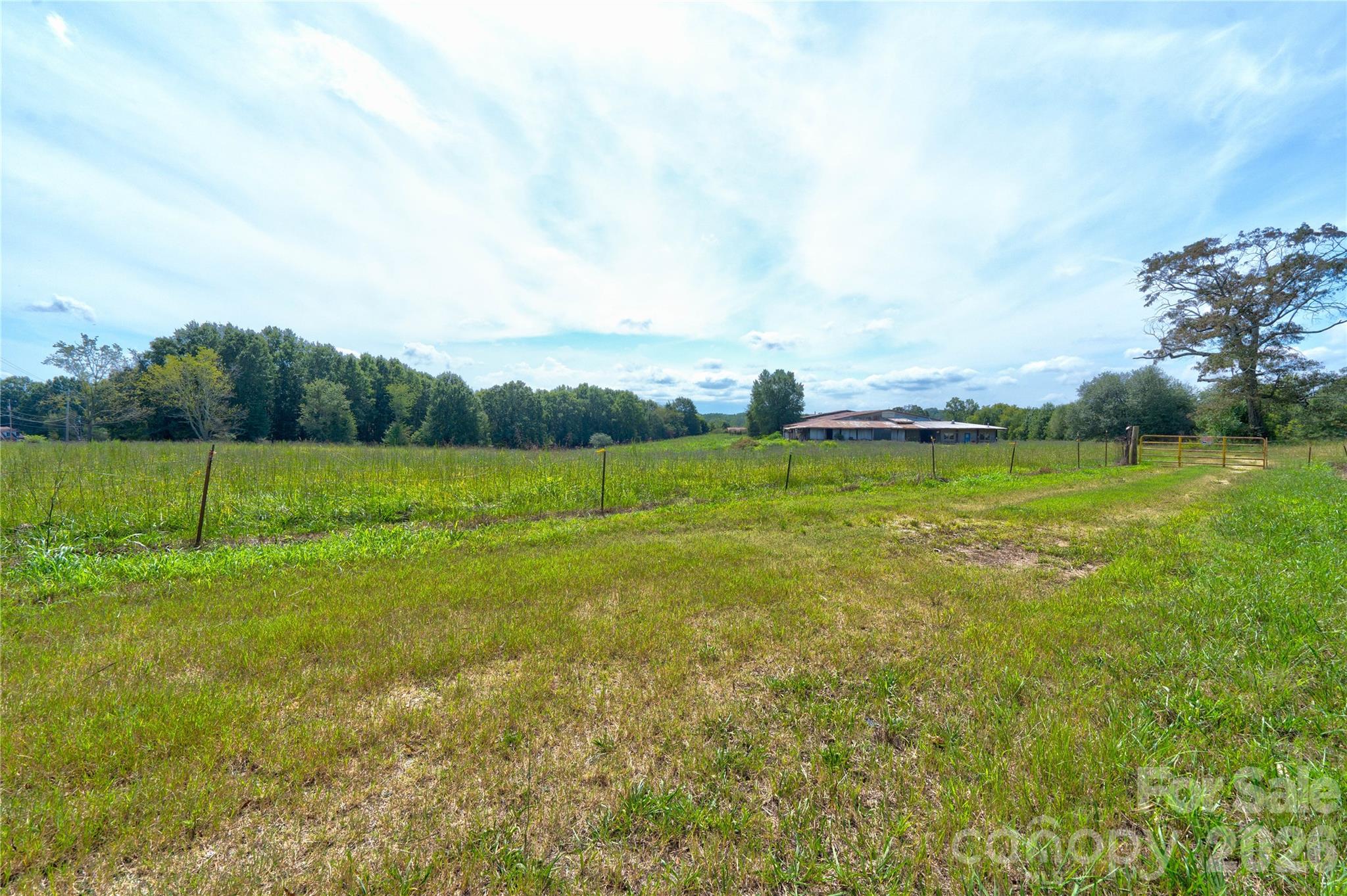 1106 Earl Road