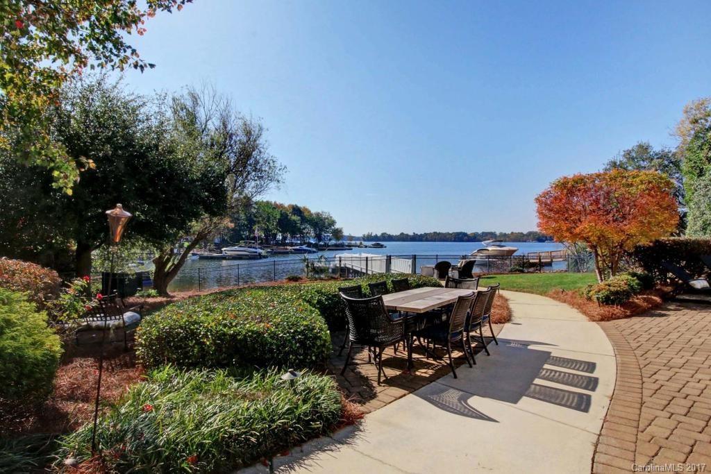 The Peninsula - Residential