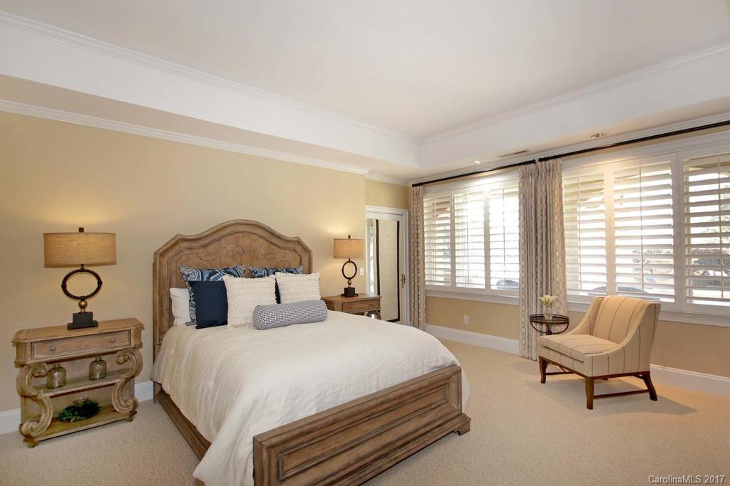 The Peninsula - Residential