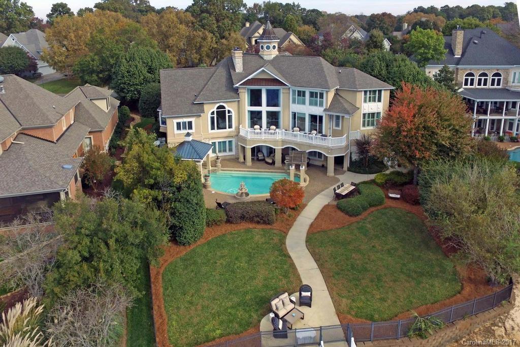 The Peninsula - Residential